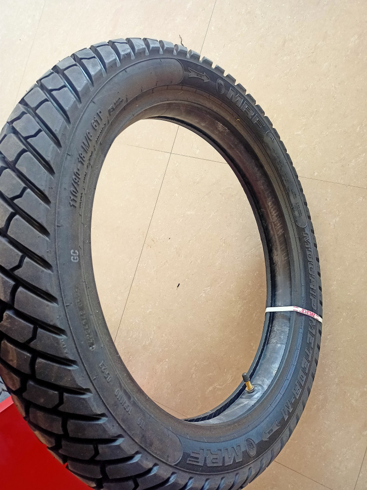 Tyre Classic 350 Rim Classic 500 Rear Tyre Size Of Bullet Standard