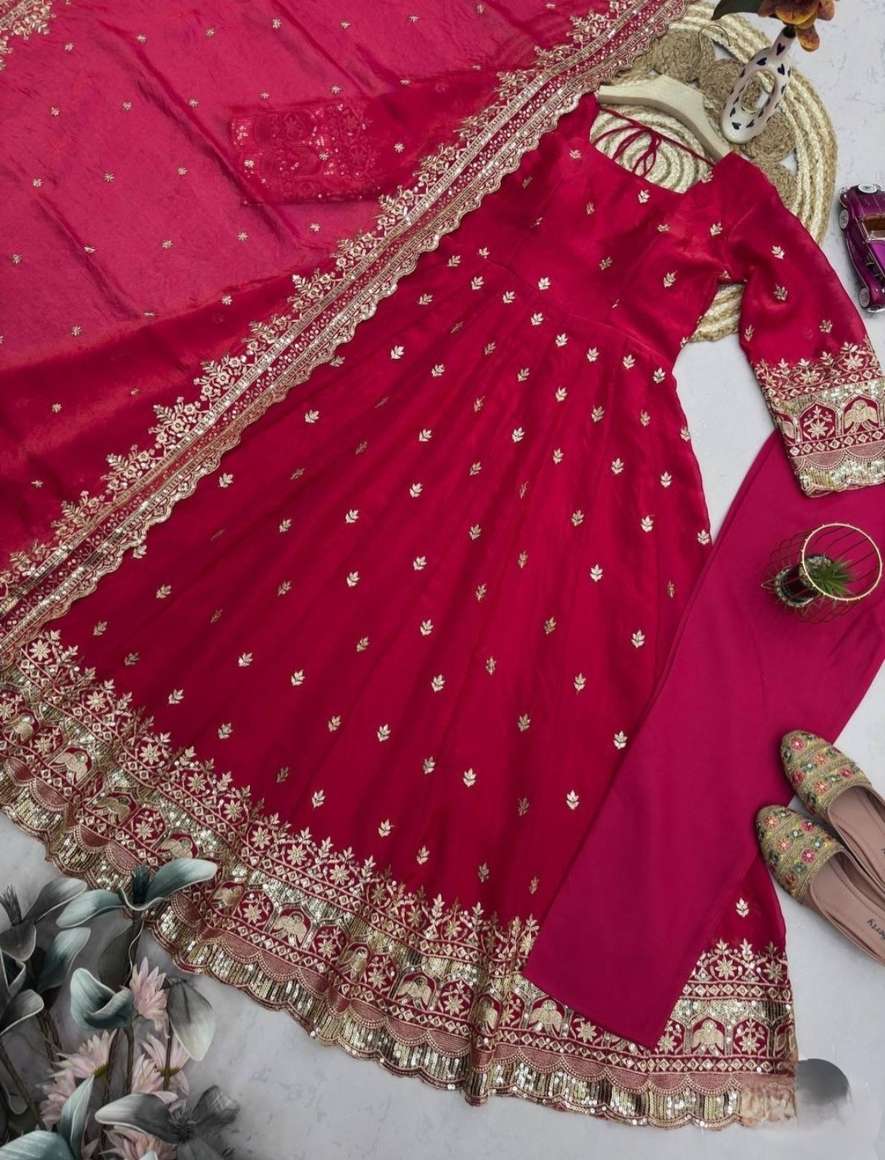 Jay Gopal Tex Women Pure Silk Kurti Pant Dupatta Set - Image 7