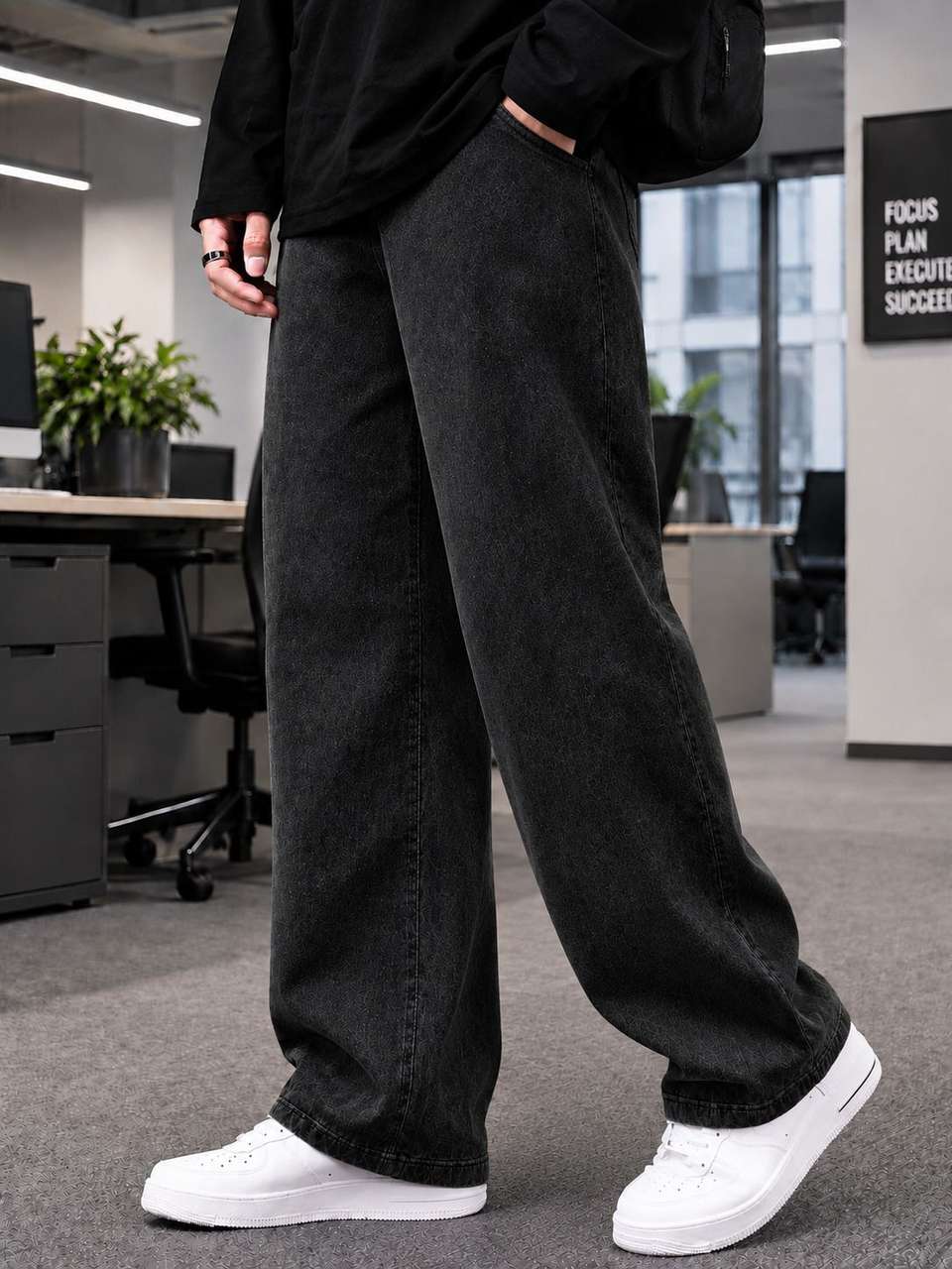 DENIM LOOK Men Baggy Fit Mid Rise Dark Grey Jeans - Image 7
