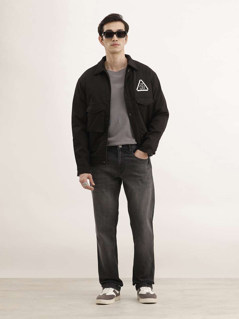 WROGN Men Grey Straight Fit Mid Rise Jeans - Image 7
