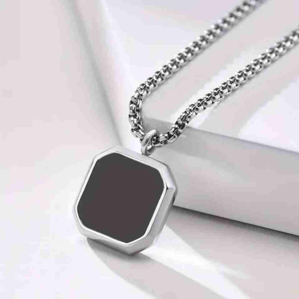 RSVP Black Onyx Octagon Pendant - Image 6