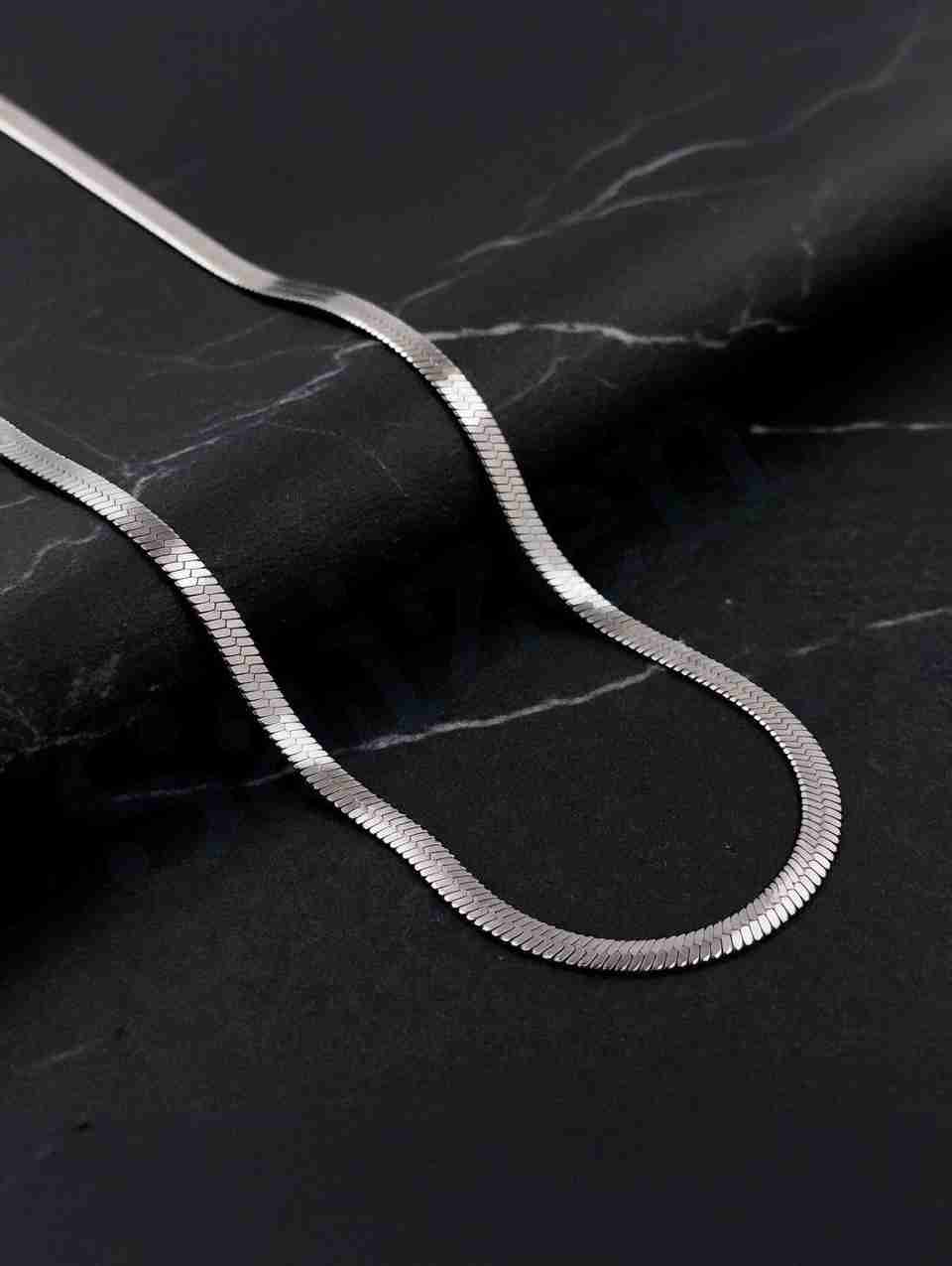 SAIIZEN Silver Snake Chain - Image 6