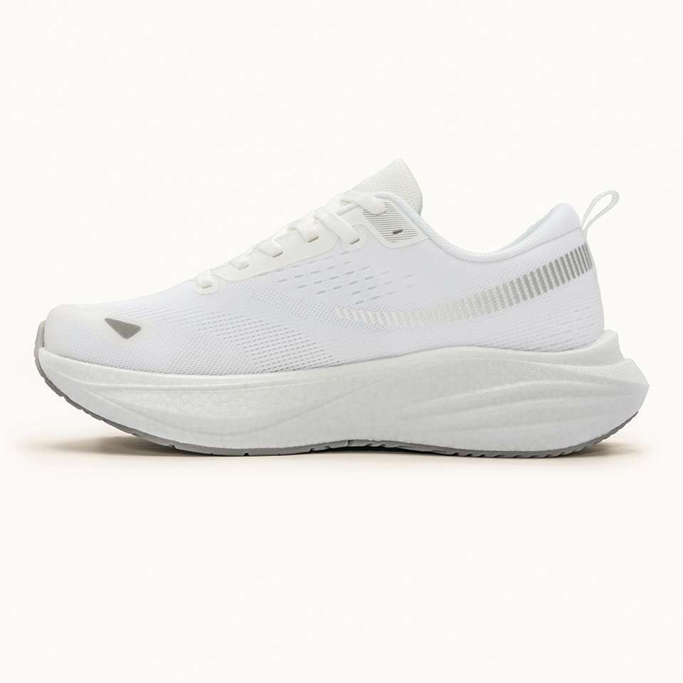RED TAPE Sports Shoes for Men in White - Image 9