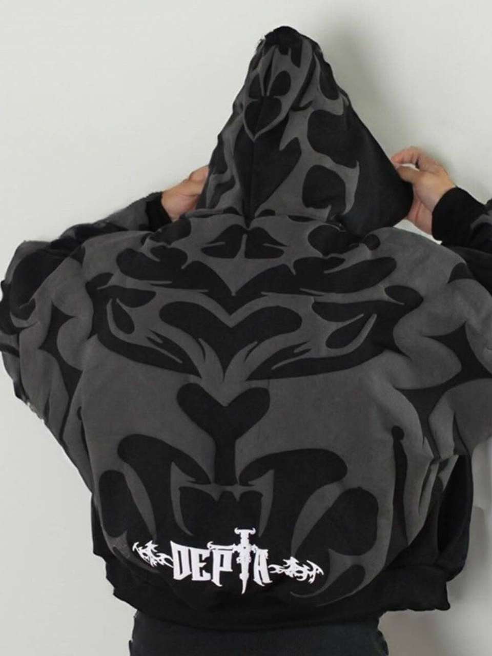 HoodieHavens Full Sleeve Printed Hooded Sweatshirt - Image 5